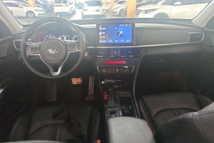 Used Kia K5 2017 2.0L Automatic 15th Anniversary Special Edition LUX Center Console