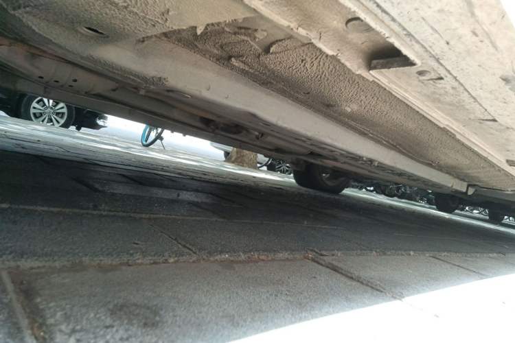 Used Kia K5  Chassis Front Left