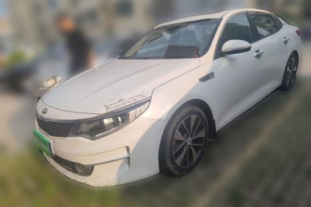 Kia K5 2017 2.0L Automatic 15th Anniversary Special Edition LUX d’occasion