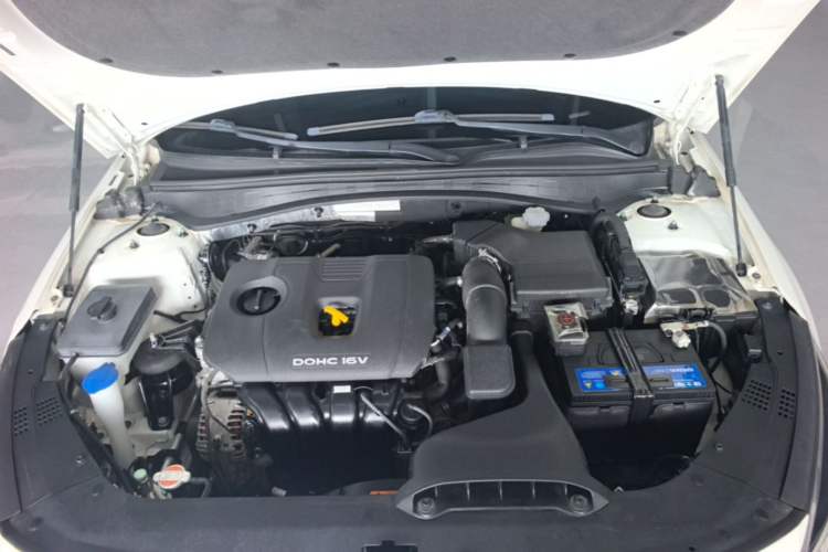 Used Kia K5 2017 2.0L Automatic 15th Anniversary Special Edition LUX Engine Bay