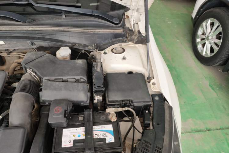 Used Kia K5 2017 2.0L Automatic 15th Anniversary Special Edition LUX Engine Bay Left
