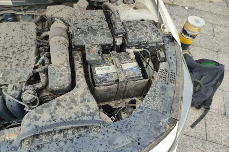 Used Kia K5 2017 2.0L Automatic 15th Anniversary Special Edition LUX Engine Bay Left