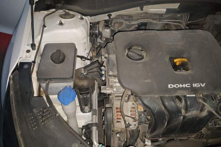 Used Kia K5 2017 2.0L Automatic 15th Anniversary Special Edition LUX Engine Bay Right