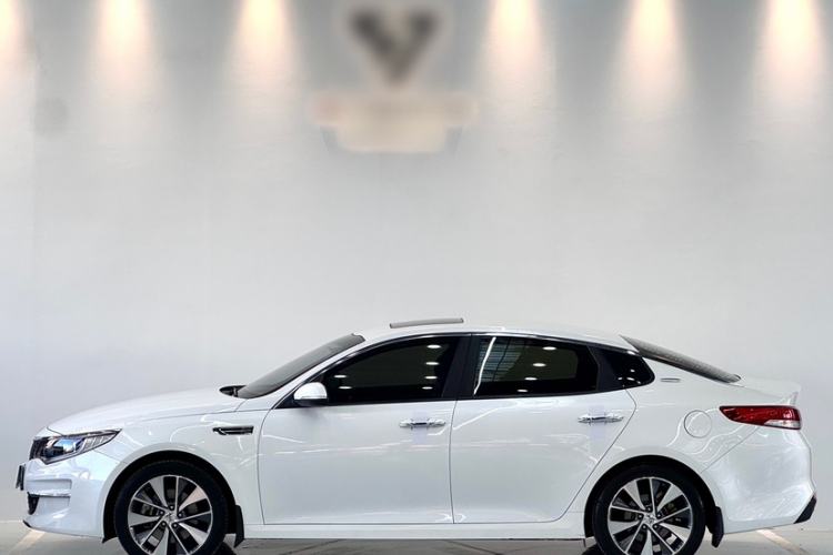 Used Kia K5 2017 2.0L Automatic 15th Anniversary Special Edition LUX Exterior 3