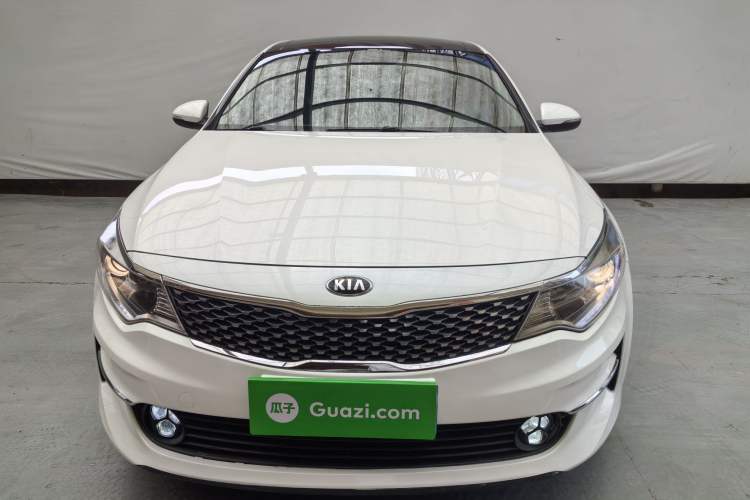 Used Kia K5 2017 2.0L Automatic 15th Anniversary Special Edition LUX Exterior 3