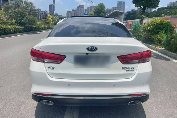 Used Kia K5 2017 2.0L Automatic 15th Anniversary Special Edition LUX Exterior 4