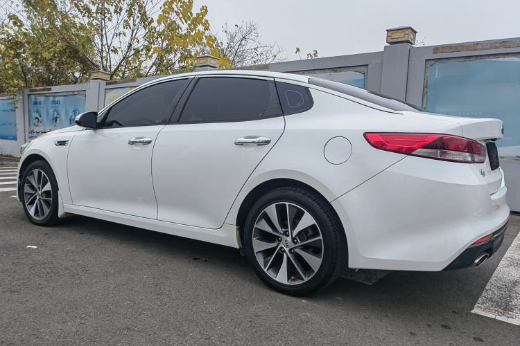 Used Kia K5 2017 2.0L Automatic 15th Anniversary Special Edition LUX Exterior 5