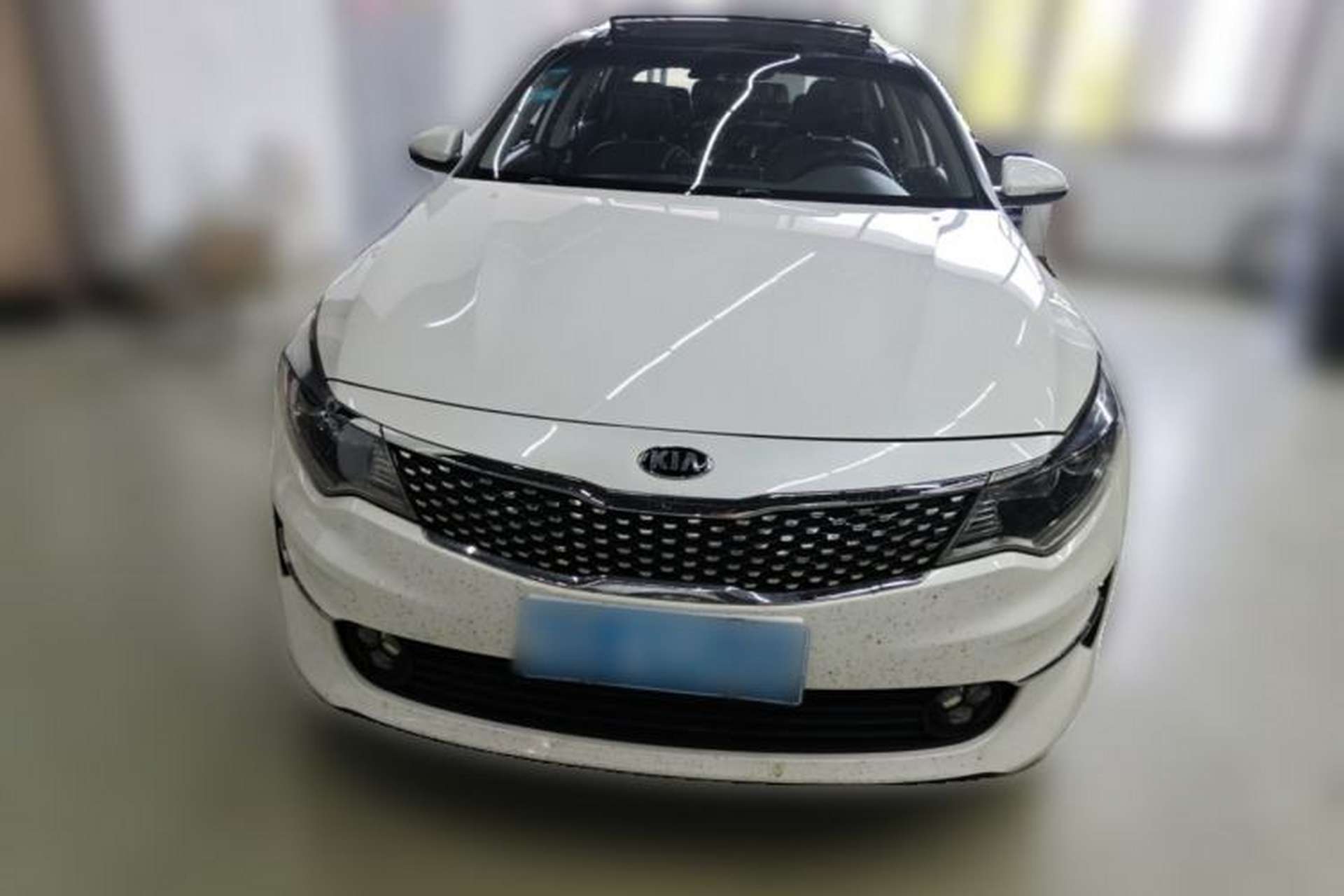 Used Kia K5 2017 2.0L Automatic 15th Anniversary Special Edition LUX Front