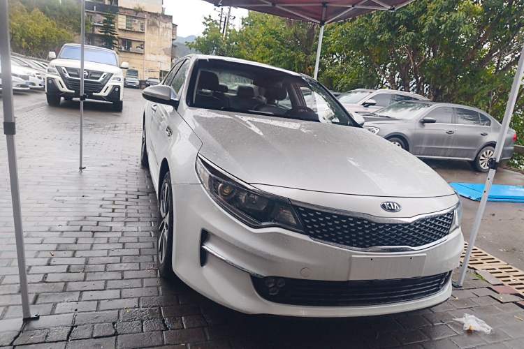 Used Kia K5 2017 2.0L Automatic 15th Anniversary Special Edition LUX Front