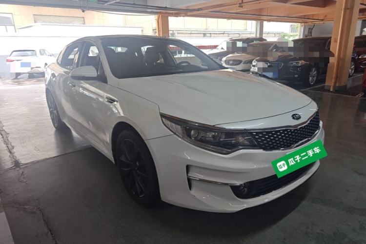 Used Kia K5 2017 2.0L Automatic 15th Anniversary Special Edition LUX Front Right 45 Deg