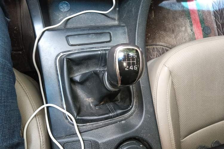 Used Kia K5  Gear Lever