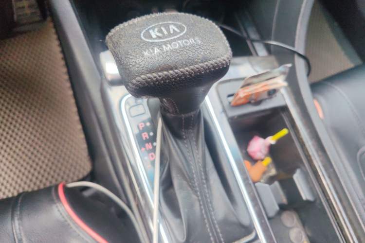 Used Kia K5 2017 2.0L Automatic 15th Anniversary Special Edition LUX Gear Lever