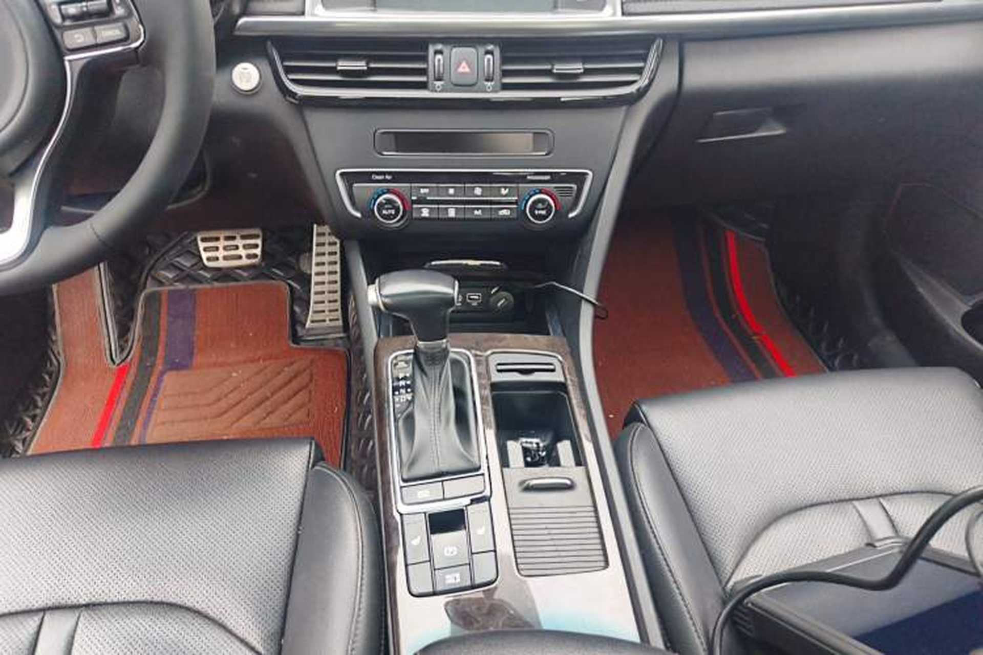 Used Kia K5 2017 2.0L Automatic 15th Anniversary Special Edition LUX Gear Lever