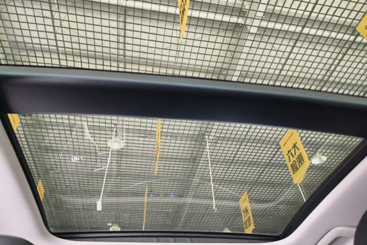 Used Kia K5 2017 2.0L Automatic 15th Anniversary Special Edition LUX Headliner