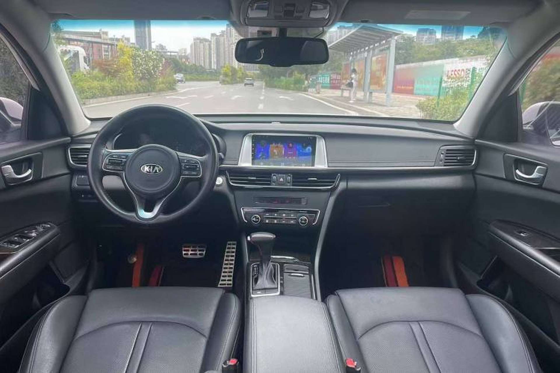 Used Kia K5 2017 2.0L Automatic 15th Anniversary Special Edition LUX Interior 1