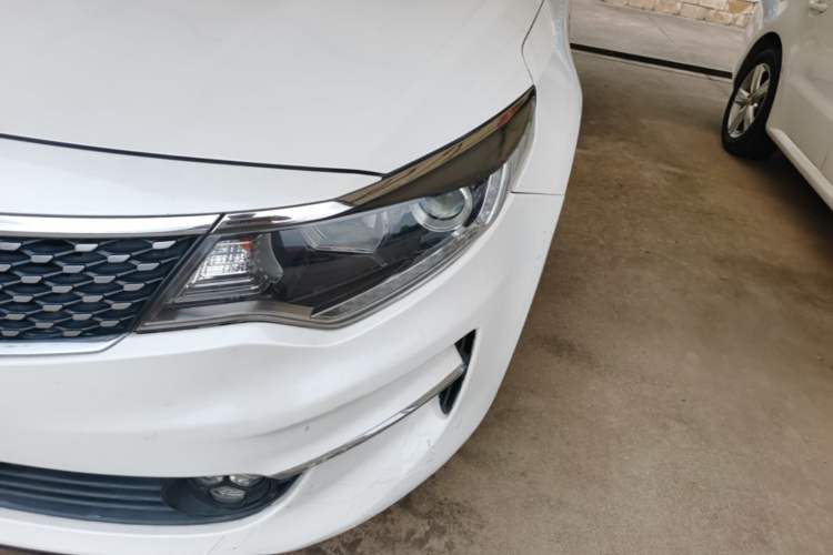 Used Kia K5 2017 2.0L Automatic 15th Anniversary Special Edition LUX Left Front Headlight