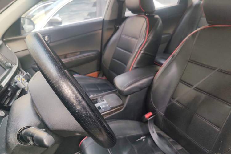 Used Kia K5 2017 2.0L Automatic 15th Anniversary Special Edition LUX Left Front Seat