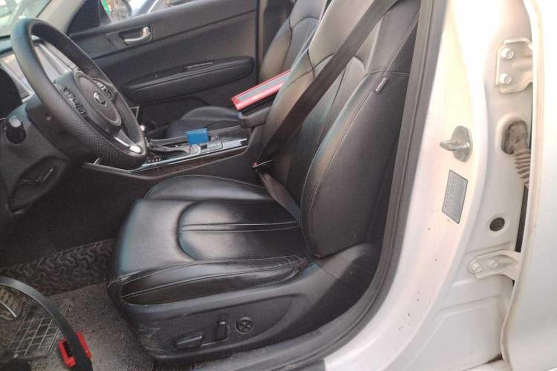 Used Kia K5 2017 2.0L Automatic 15th Anniversary Special Edition LUX Left Front Seat