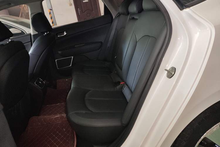 Used Kia K5 2017 2.0L Automatic 15th Anniversary Special Edition LUX Left Rear Seat