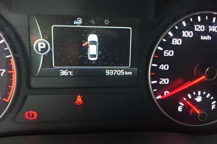 Used Kia K5 2017 2.0L Automatic 15th Anniversary Special Edition LUX Odometer Close Up