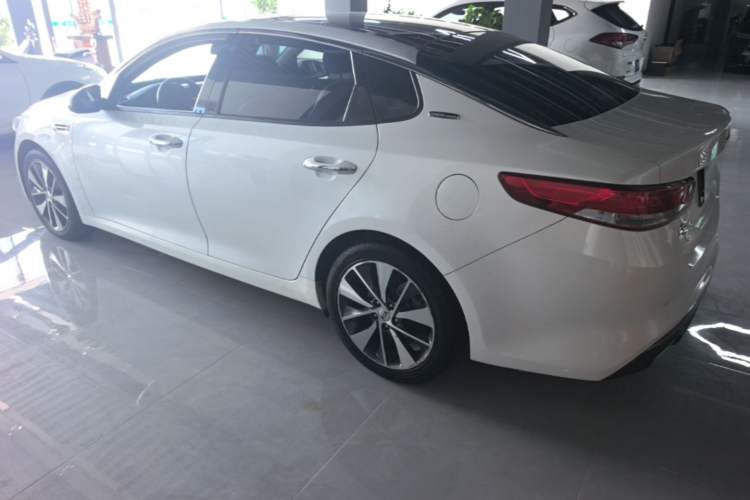 Used Kia K5 2017 2.0L Automatic 15th Anniversary Special Edition LUX Rear Left 45 Deg