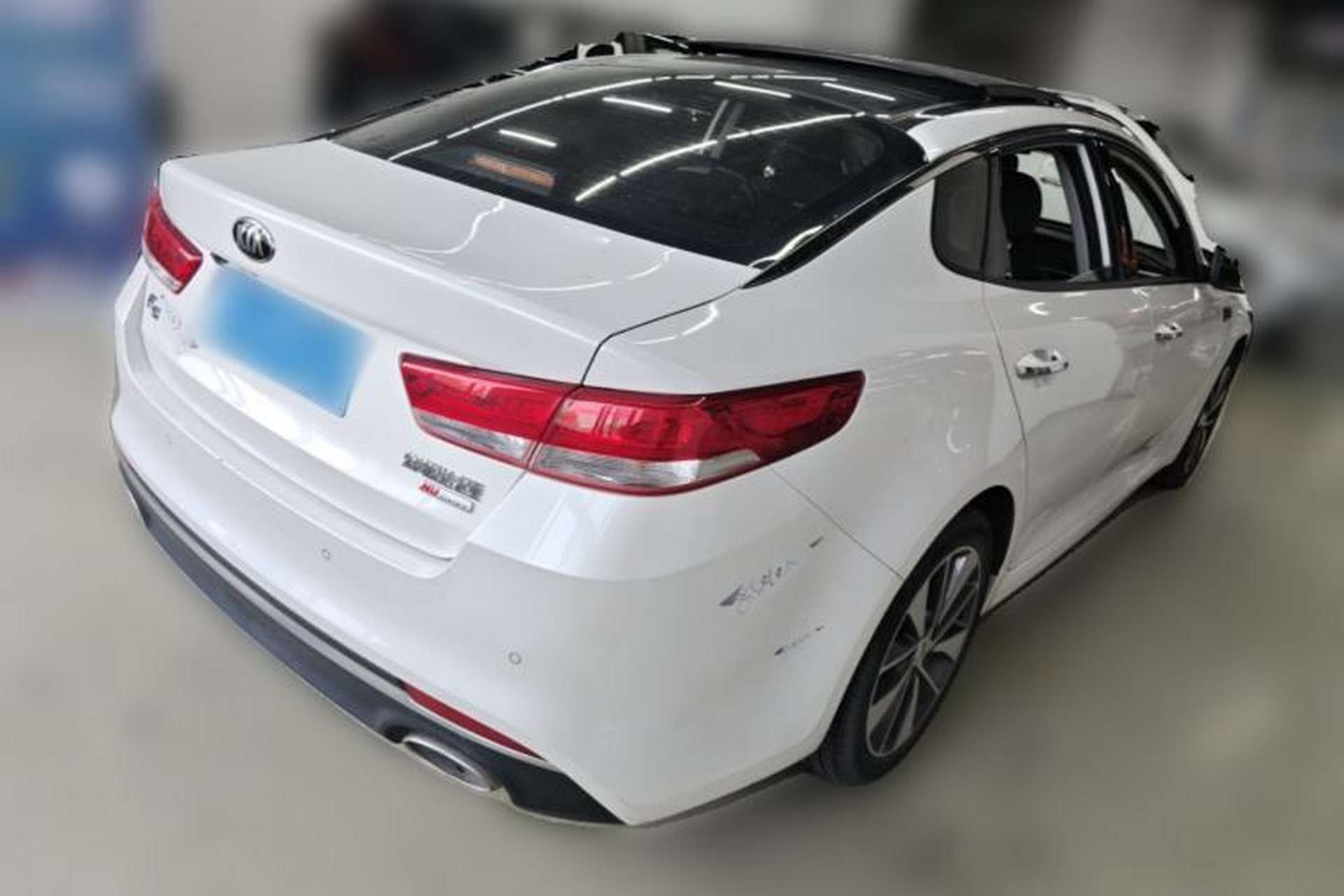 Used Kia K5 2017 2.0L Automatic 15th Anniversary Special Edition LUX Rear Right 45 Deg