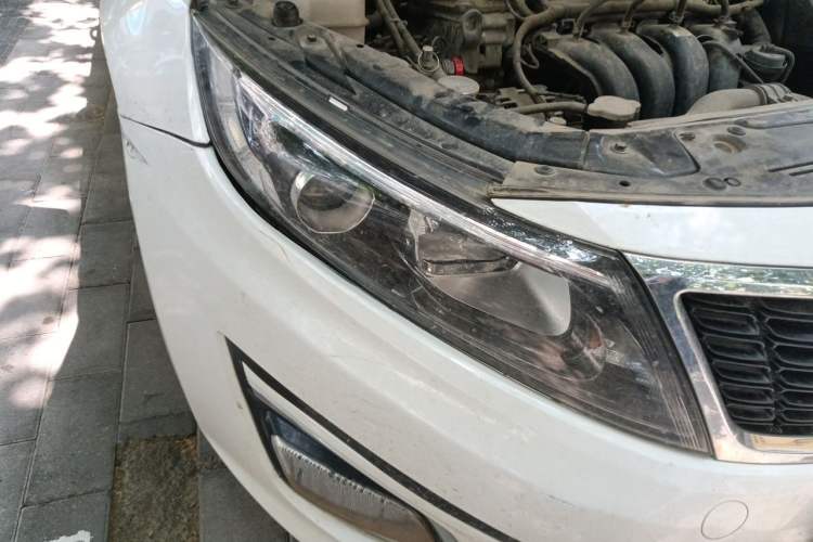 Used Kia K5  Right Front Headlight