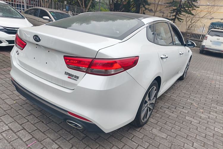 Used Kia K5 2017 2.0L Automatic 15th Anniversary Special Edition LUX Right Rear Taillight