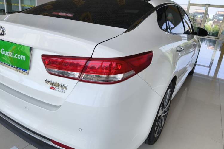Used Kia K5 2017 2.0L Automatic 15th Anniversary Special Edition LUX Right Rear Taillight
