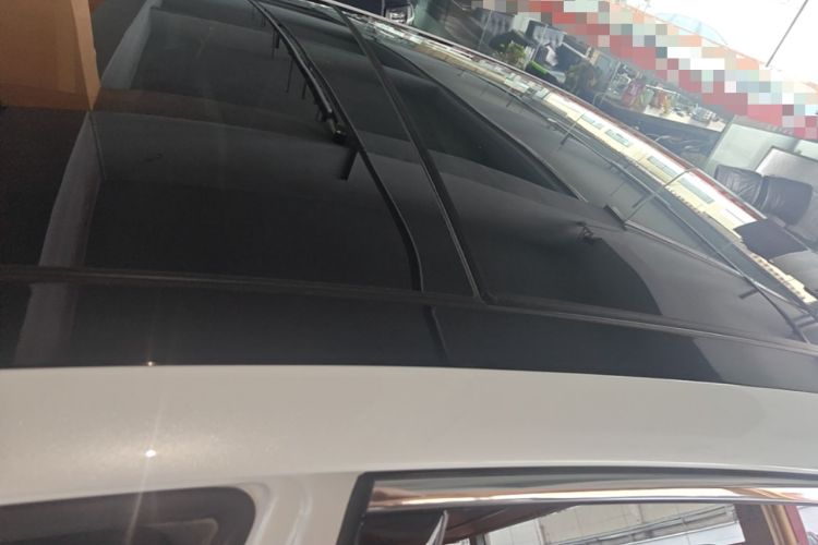 Used Kia K5 2017 2.0L Automatic 15th Anniversary Special Edition LUX Roof