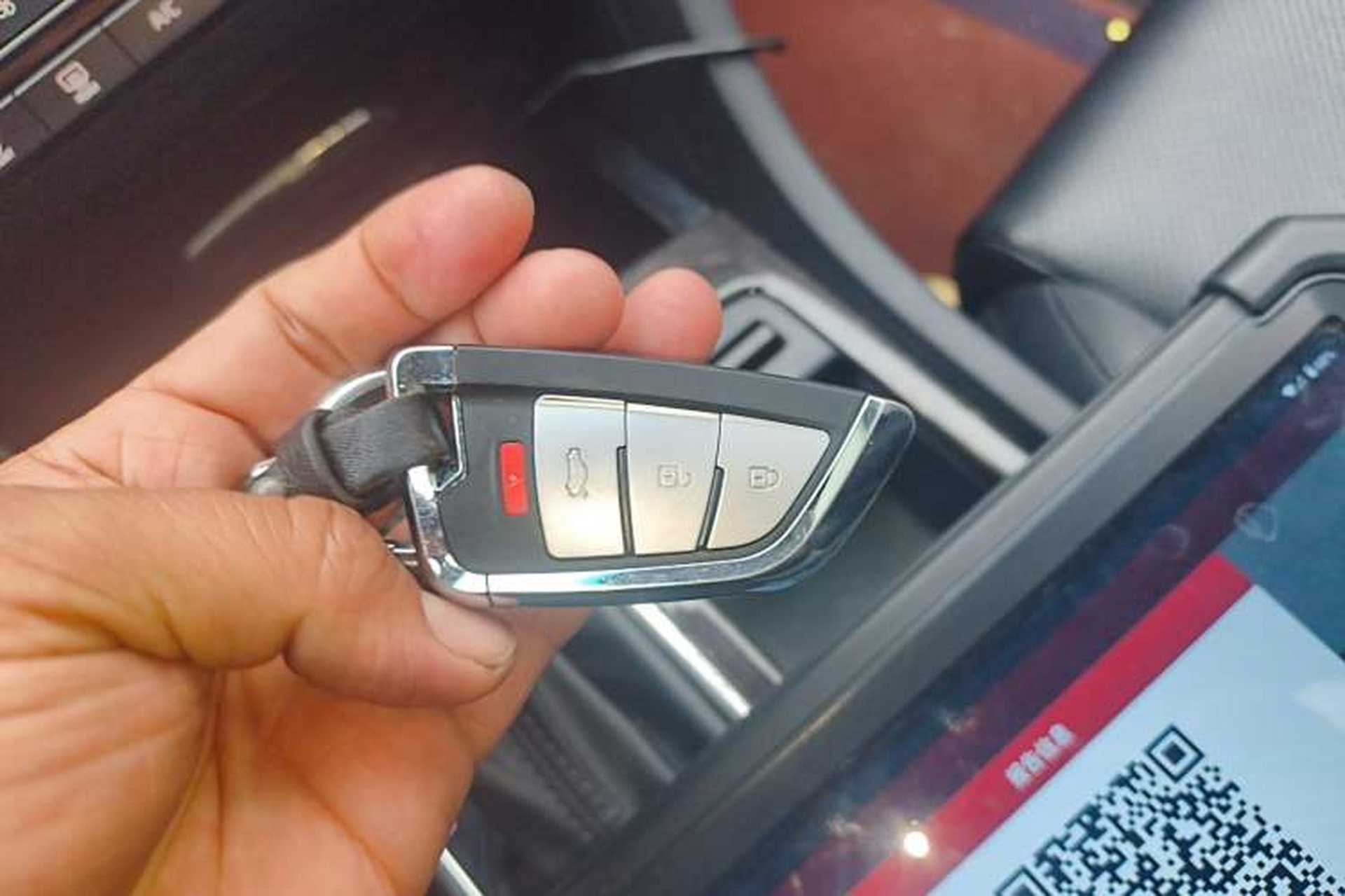 Used Kia K5 2017 2.0L Automatic 15th Anniversary Special Edition LUX Vehicle Key