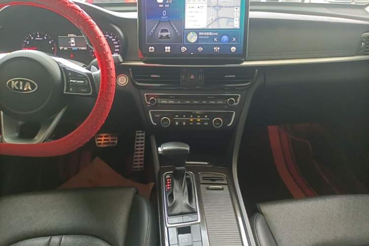 Used Kia K5 2019 Pro 1.6T Automatic Luxury Edition China V Standard Audio And AC Panel