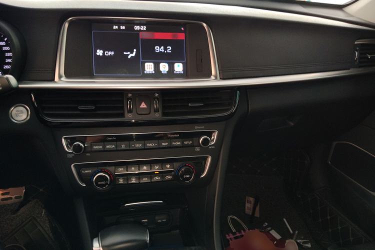 Used Kia K5 2019 Pro 1.6T Automatic Luxury Edition China V Standard Center Console