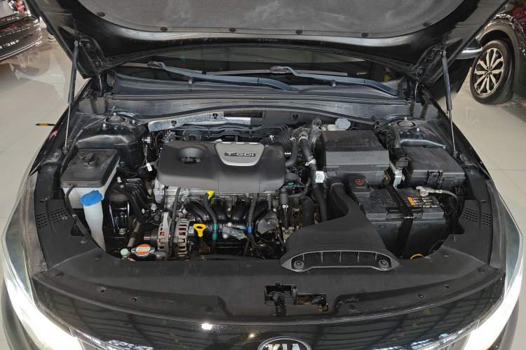 Used Kia K5 2019 Pro 1.6T Automatic Luxury Edition China VI Standard Engine Bay
