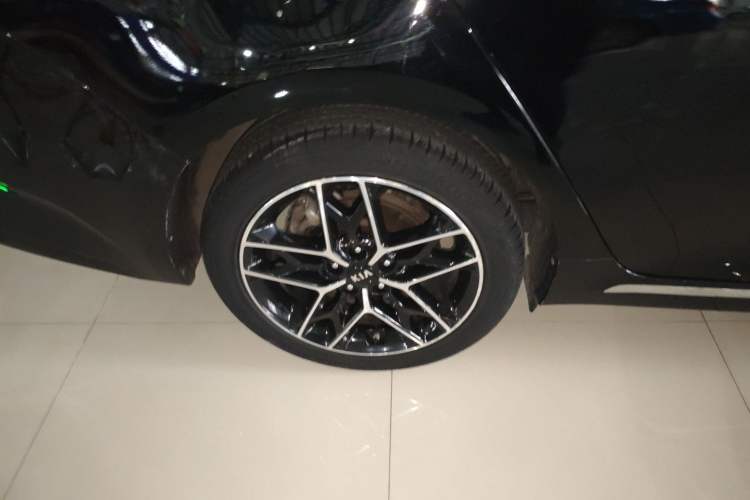 Used Kia K5 2019 Pro 1.6T Automatic Luxury Edition China V Standard Exterior 5