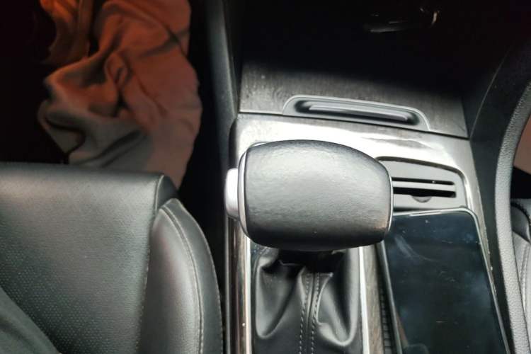 Used Kia K5 2019 Pro 1.6T Automatic Luxury Edition China VI Standard Gear Lever
