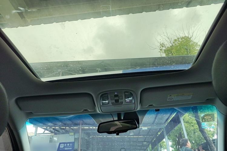 Used Kia K5 2019 Pro 1.6T Automatic Luxury Edition China VI Standard Headliner