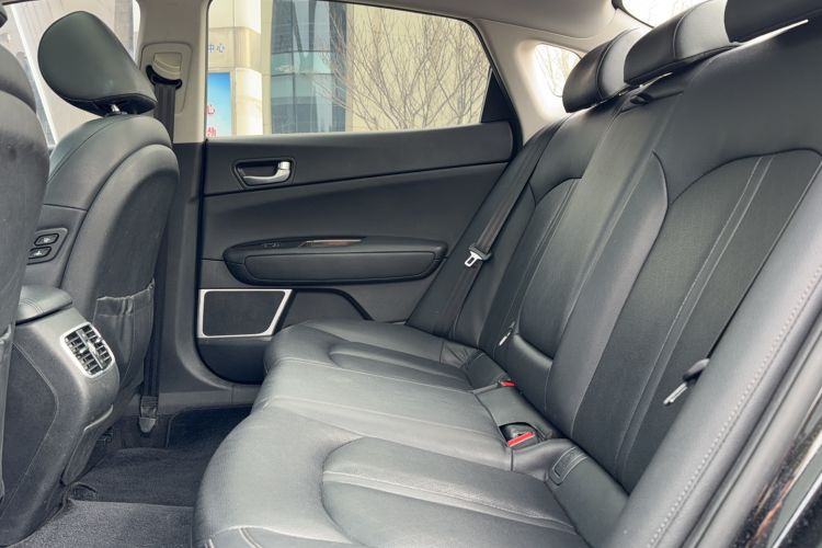 Used Kia K5 2019 Pro 1.6T Automatic Luxury Edition China V Standard Interior 3