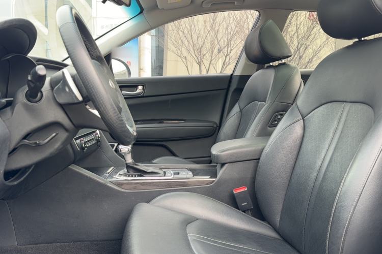Used Kia K5 2019 Pro 1.6T Automatic Luxury Edition China V Standard Interior 4