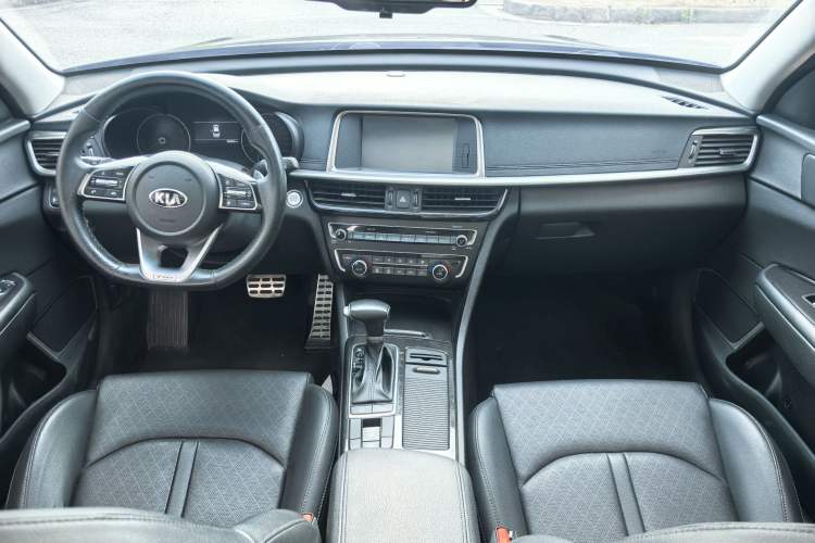 Used Kia K5 2019 Pro 1.6T Automatic Luxury Edition China VI Standard Interior 4