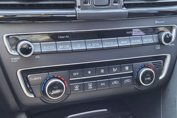 Used Kia K5 2019 Pro 1.6T Automatic Luxury Edition China V Standard Interior 6