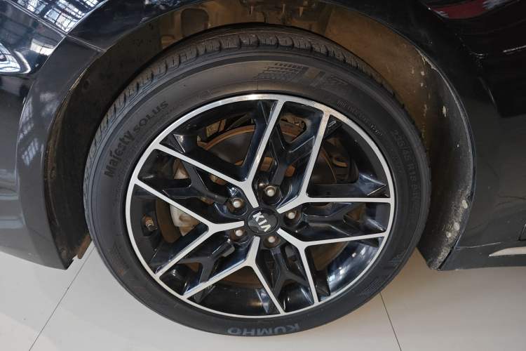 Used Kia K5 2019 Pro 1.6T Automatic Luxury Edition China VI Standard Left Front Wheel Hub