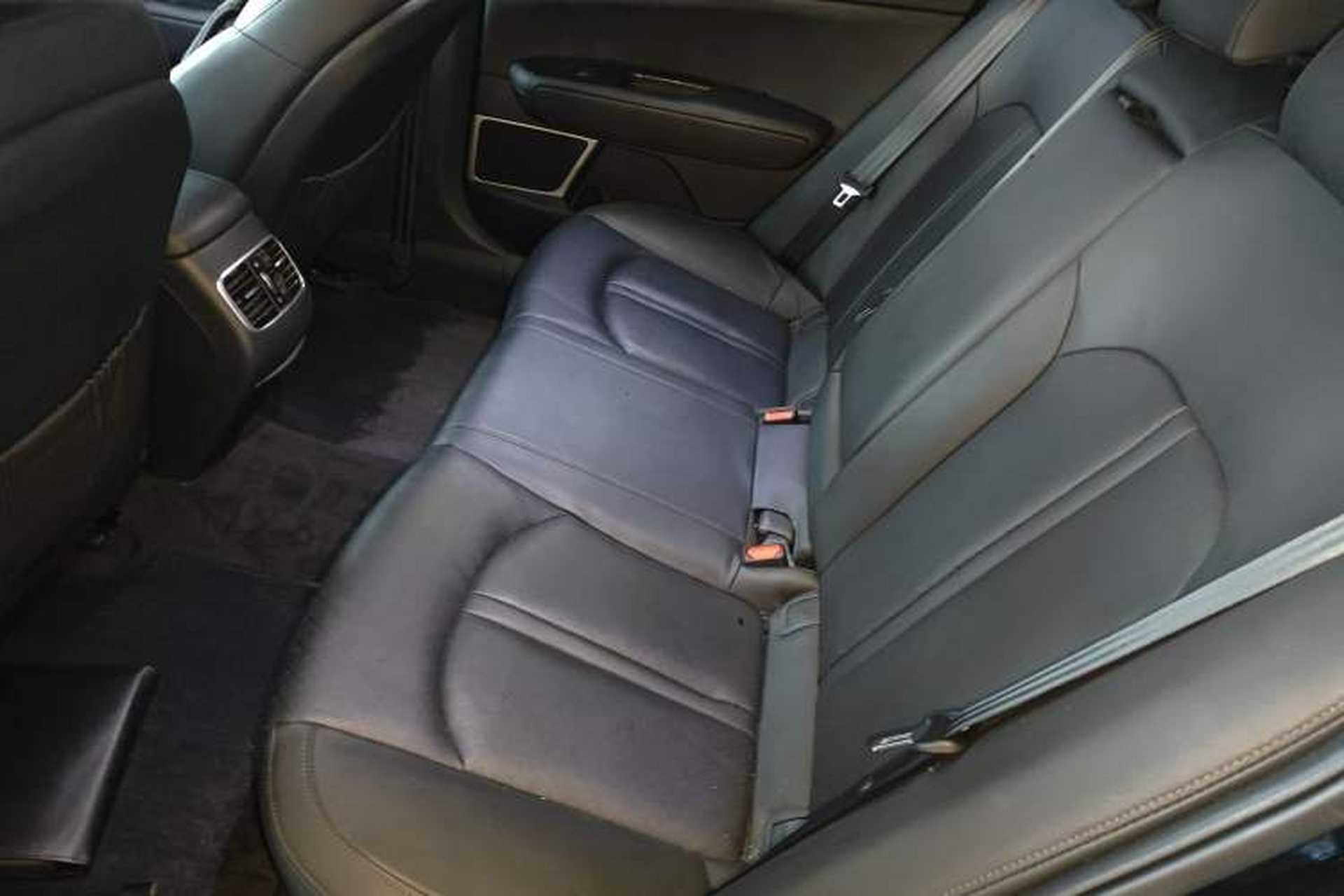 Used Kia K5 2019 Pro 1.6T Automatic Luxury Edition China VI Standard Left Rear Seat