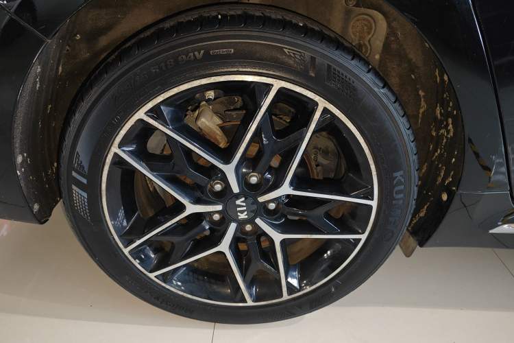 Used Kia K5 2019 Pro 1.6T Automatic Luxury Edition China VI Standard Right Rear Wheel Hub