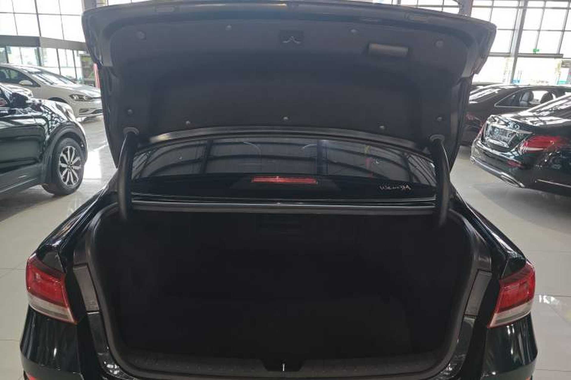 Used Kia K5 2019 Pro 1.6T Automatic Luxury Edition China VI Standard Trunk