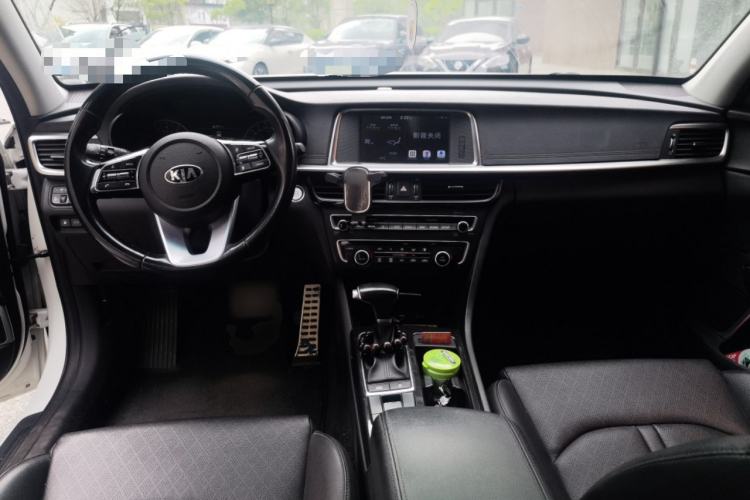 Used Kia K5 2019 Pro 2.0L Automatic Luxury Edition China V Standard Center Console