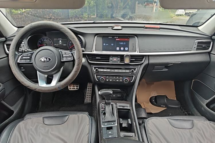 Used Kia K5 2019 Pro 2.0L Automatic Luxury Edition China V Standard Center Console