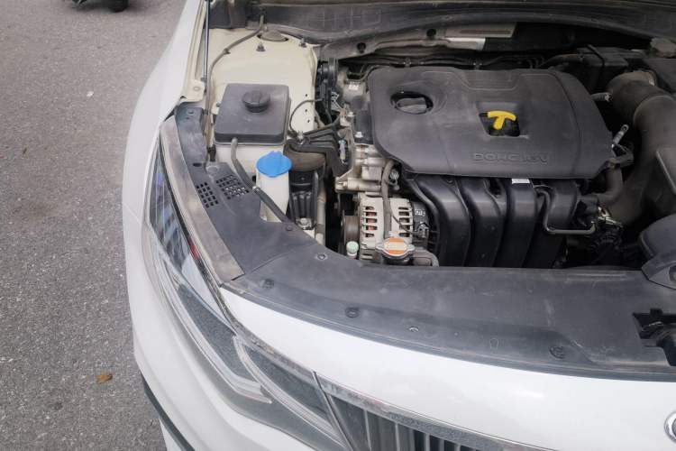 Used Kia K5 2019 Pro 2.0L Automatic Luxury Edition China V Standard Engine Bay Right