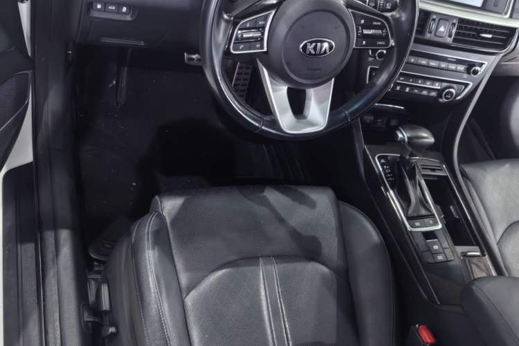 Used Kia K5 2019 Pro 2.0L Automatic Luxury Version China VI Standard Exterior 2