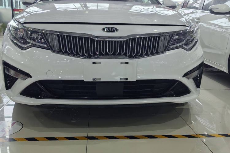 Used Kia K5 2019 Pro 2.0L Automatic Luxury Version China VI Standard Exterior 4